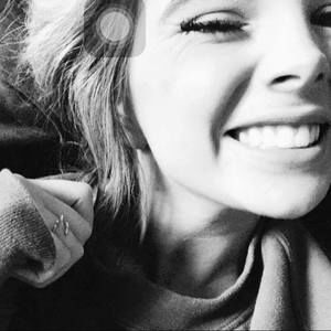 Meet your Posher, Lydia